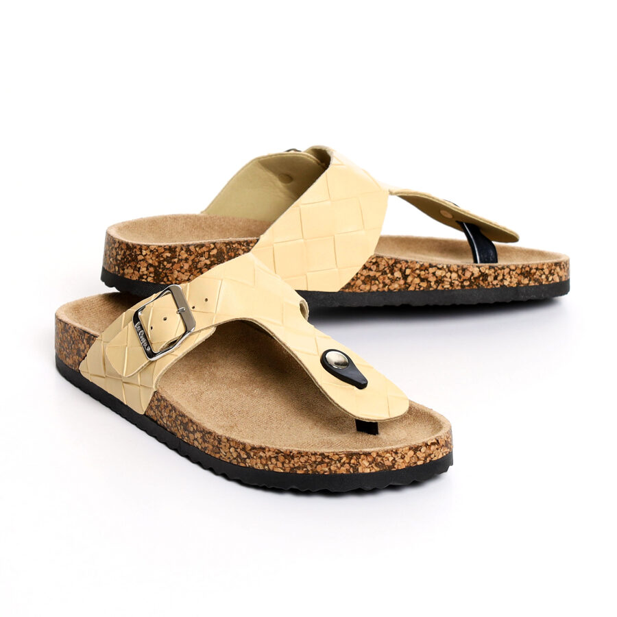 Iešļūcenes Lee Cooper Sandales un iešļūcenes S&R sieviešu apģērbu