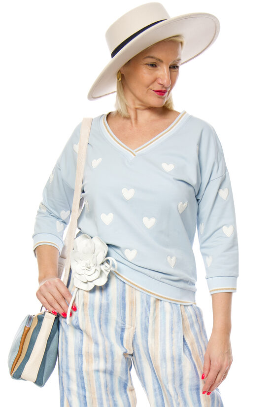 Gaiši zils kokvilnas auduma sieviešu džemperis ar sirsniņām MEGI