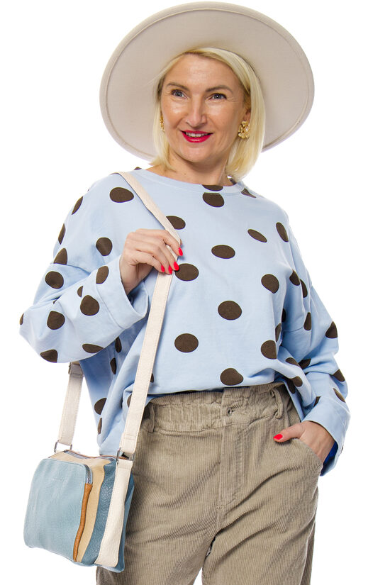 Gaiši zilas krāsas kokvilnas auduma džemperis Wiya