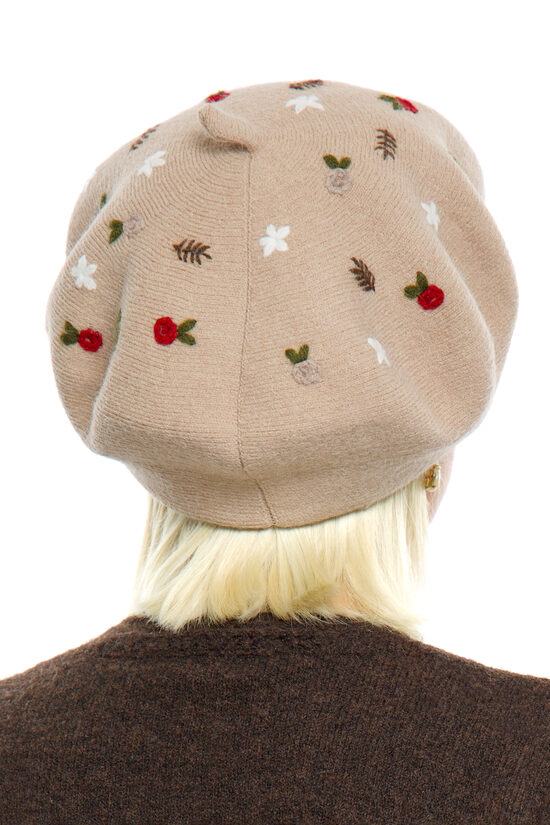 Bēšas krāsas sieviešu berete