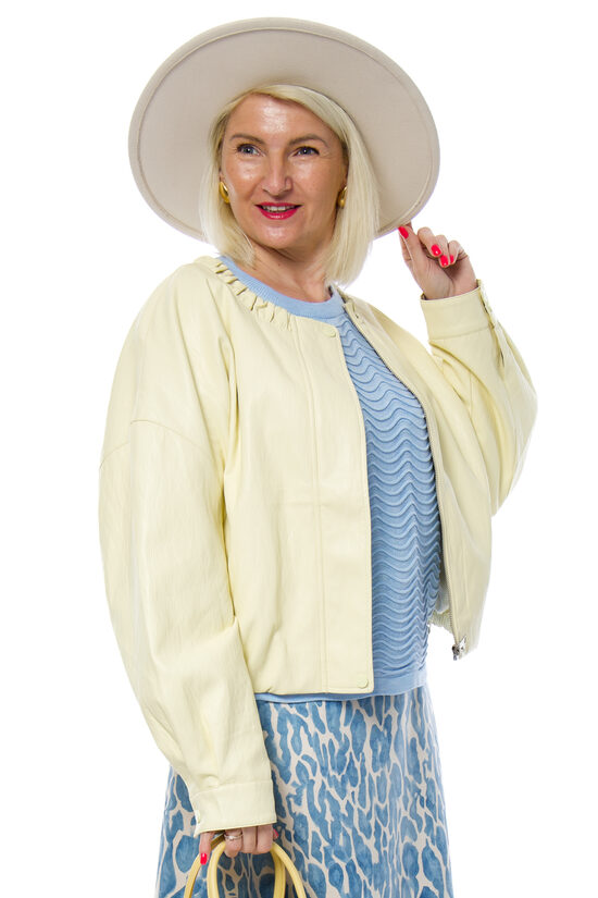 Gaiši dzeltena plānā Bomber stila sieviešu virsjaka JOY