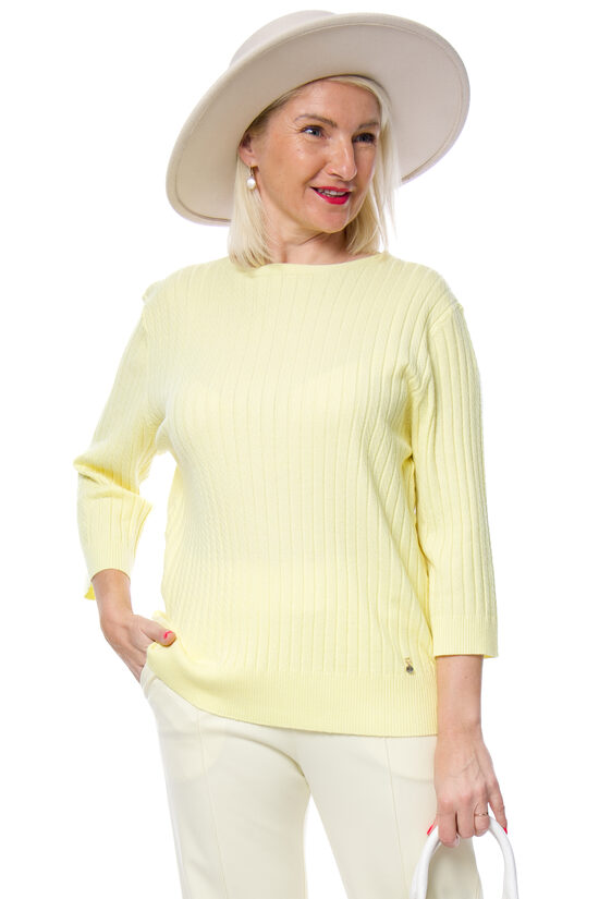 Gaiši dzeltens sieviešu džemperis ar pusgaro piedurkni FANG KNITWEAR