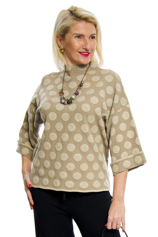 Bēšas krāsas sieviešu džemperis ar pusgaru piedurkni LARA