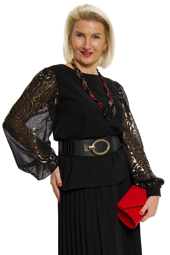 Melna blūze-tops ar zelta krāsas spīdumu La Dora