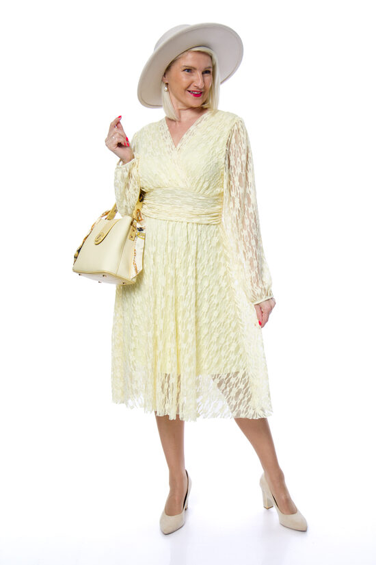 Gaiši dzeltenas krāsas mežģīnes kleita ITALY