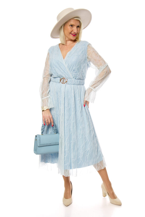 Gaiši zilas krāsas mežģīnes kleita ar jostiņu NC