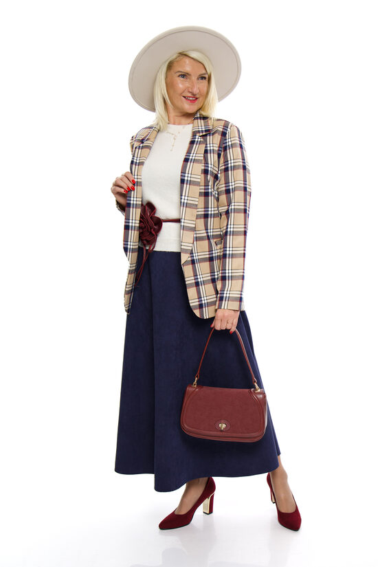 Eleganti tumši zilas krāsas svārki ar jostiņu NC