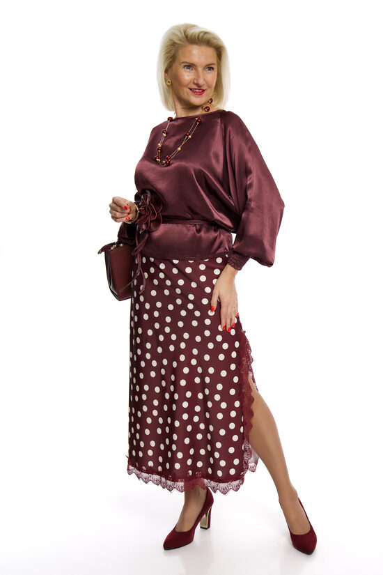 Bordo krāsas svārki ar šķēlumu un mežģīni CP