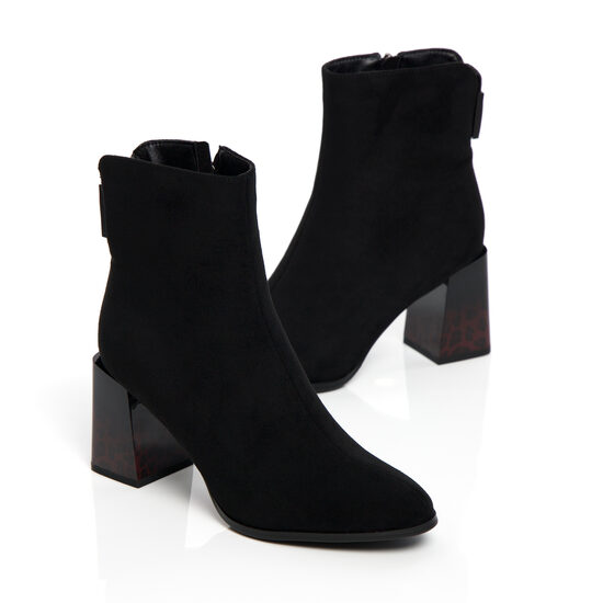 Eleganti melnas krāsas īsie sieviešu zābaki uz papēdi Goodin