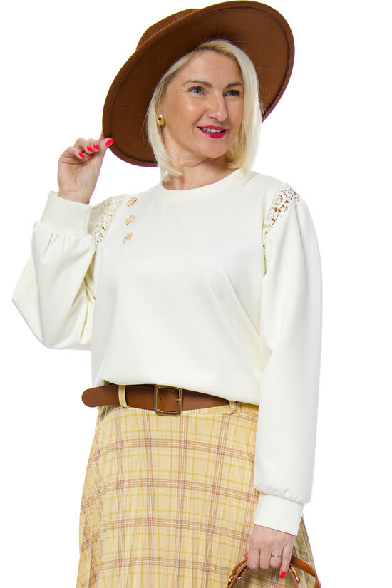 Ziloņkaula krāsas viskozes džemperis ar mežģīni D.L Cloakroom