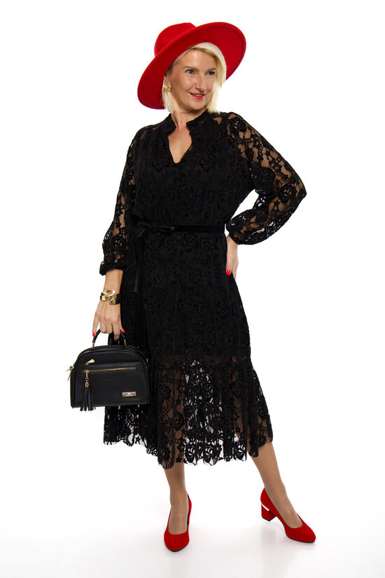 Melnas krāsas mežģīņu kleita ar oderi MINTH