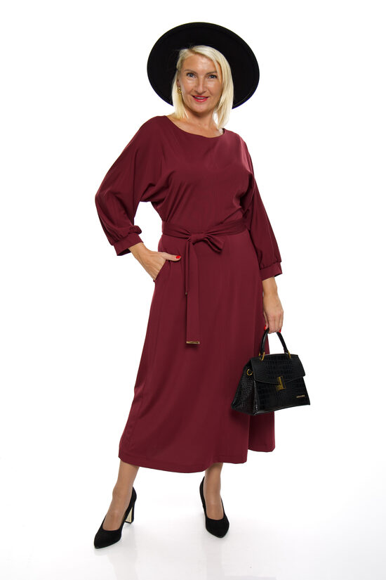 Eleganta bordo krāsas kleita ar jostiņu LACORIA