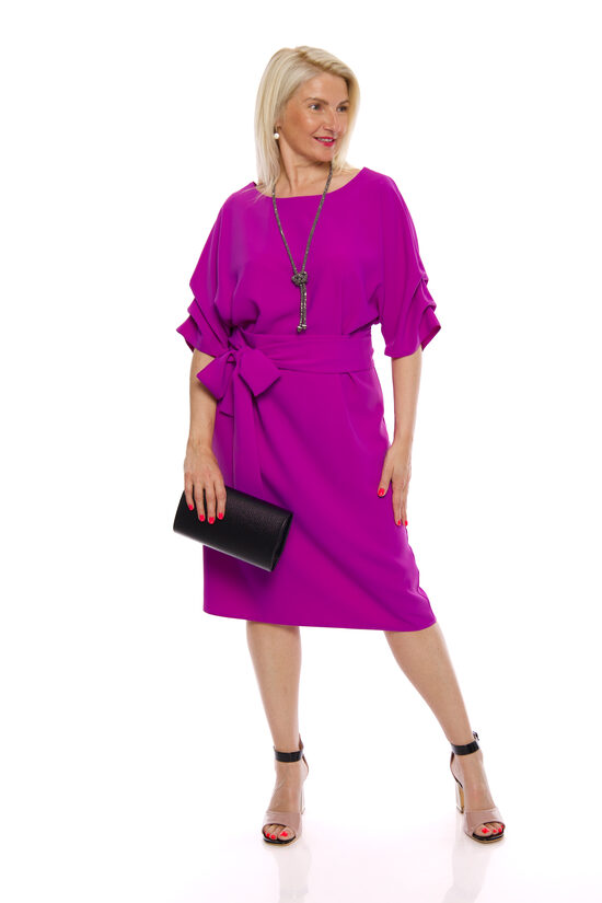 Eleganta violetas krāsas kleita ar jostiņu ROXANA