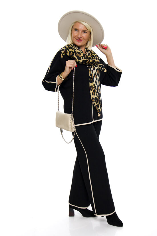 Melnas krāsas adītas, elastīgas sieviešu bikses PALMA