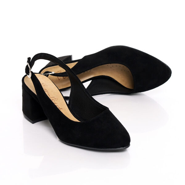 Melnas augstpapēžu kurpes For-But