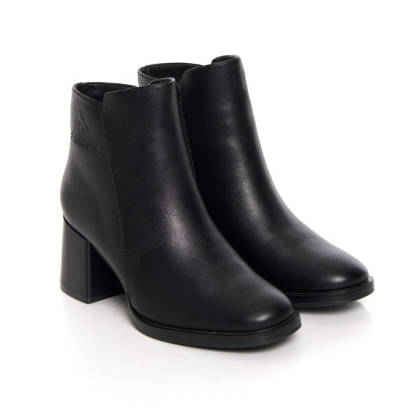 Eleganti melnas krāsas sieviešu zābaki Evento